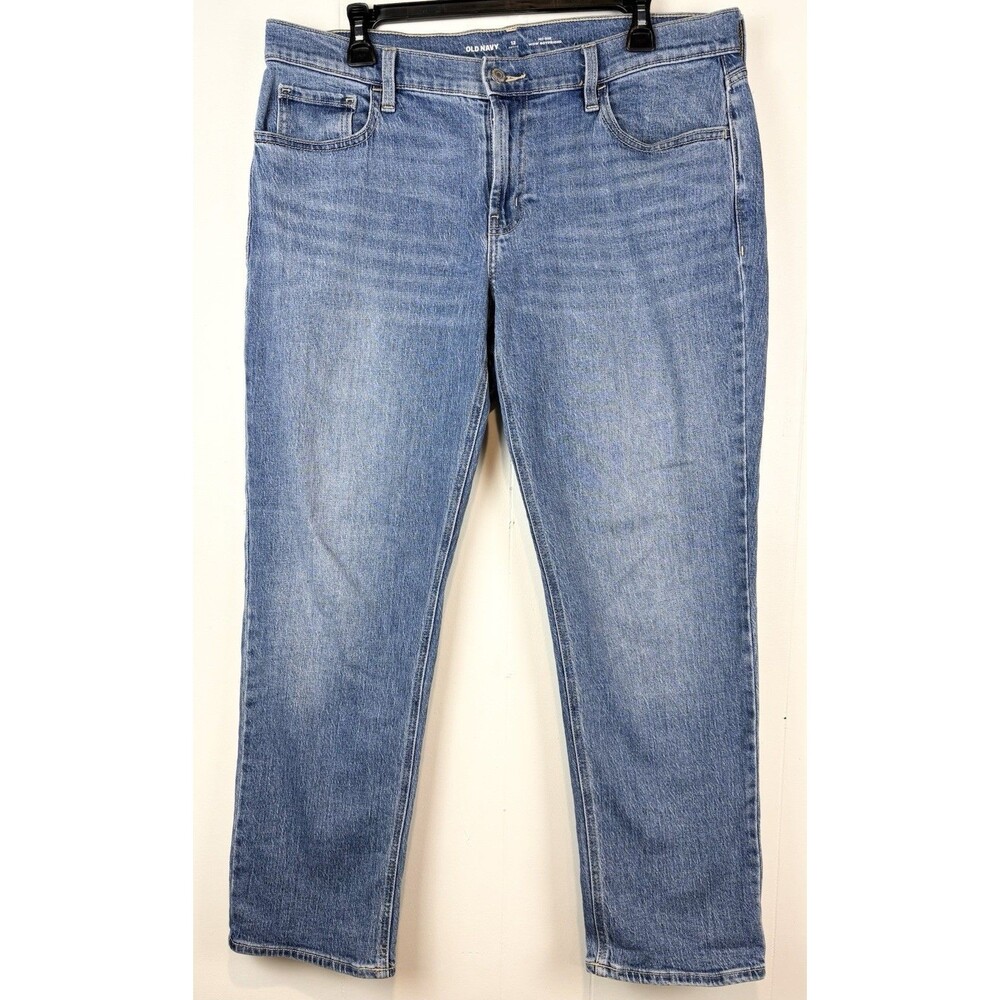 Old Navy Women's Jeans Mid Rise Wow Boyfriend denim Medium Wash Size 12 Petite - Picture 3 of 9